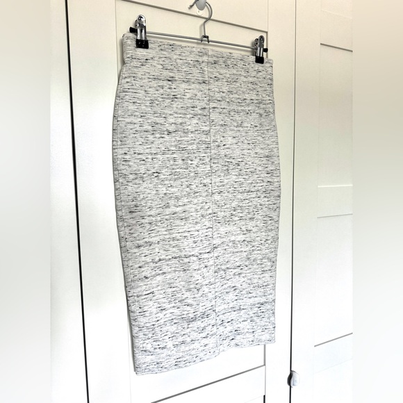 ARITZIA WILFRED Lis Pencil Skirt Marble White Grey Speckle Size Small - Picture 3 of 9